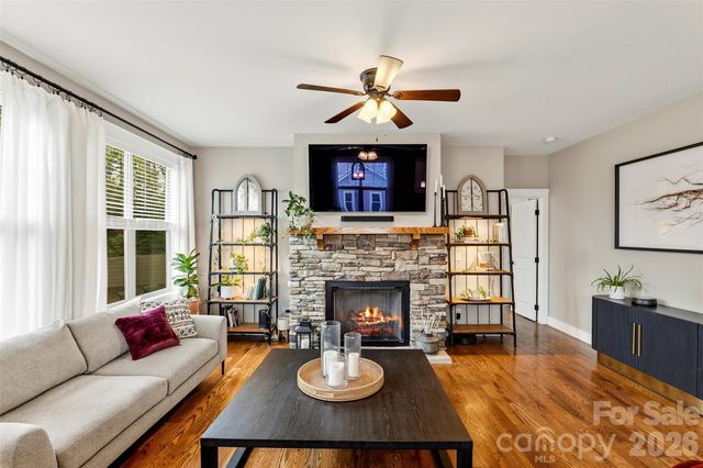 21 Wood Path Lane, Arden, NC 28704
