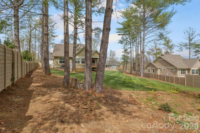 21 Wood Path Lane, Arden, NC 28704