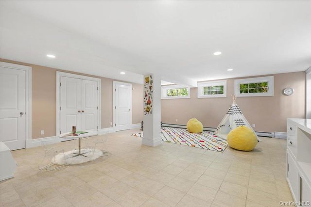 3 Split Tree Road, Scarsdale, NY 10583