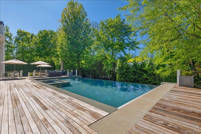 3 Split Tree Road, Scarsdale, NY 10583