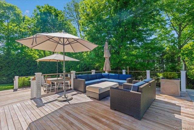 3 Split Tree Road, Scarsdale, NY 10583