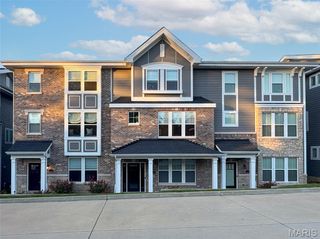 11255 Talamore Circle 13, St Louis, MO 63131