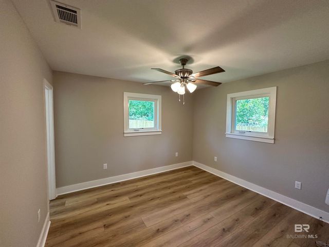 21840 Broad Street, Silverhill, AL 36576