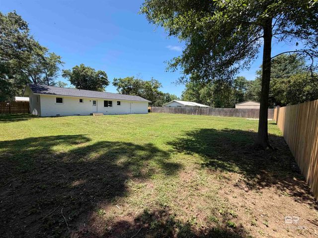 21840 Broad Street, Silverhill, AL 36576