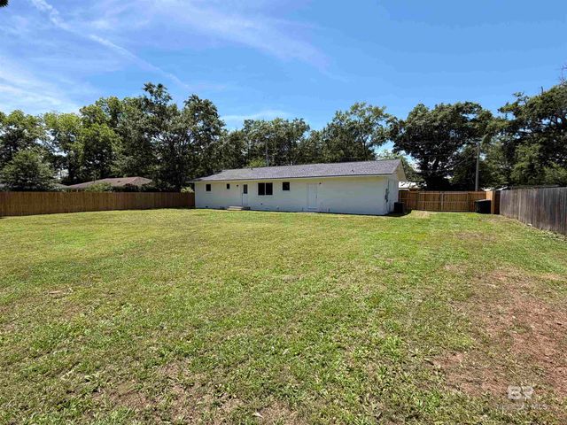 21840 Broad Street, Silverhill, AL 36576