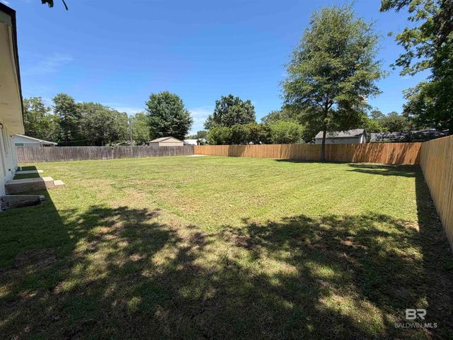 21840 Broad Street, Silverhill, AL 36576