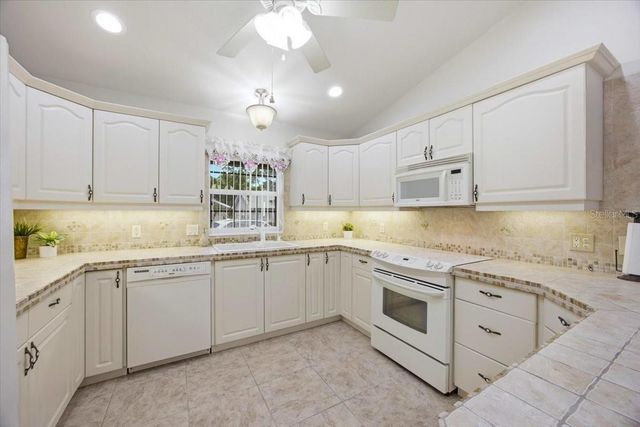 477 SWEETWATER WAY, Haines City, FL 33844