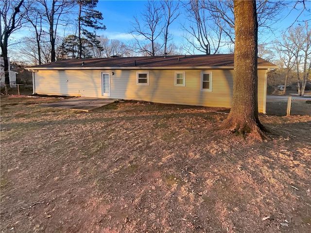 5855 W Amalfi Way, Douglasville, GA 30135