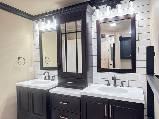 304 W Shields St, Fletcher, OK 73541