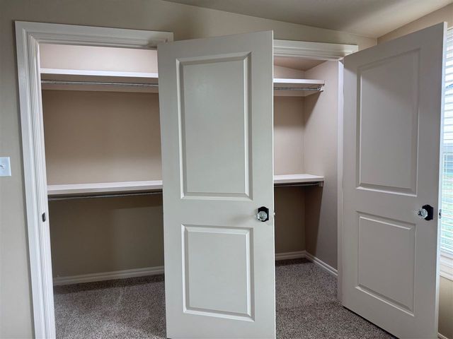 304 W Shields St, Fletcher, OK 73541