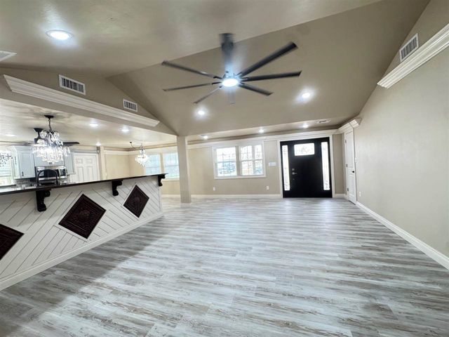 304 W Shields St, Fletcher, OK 73541