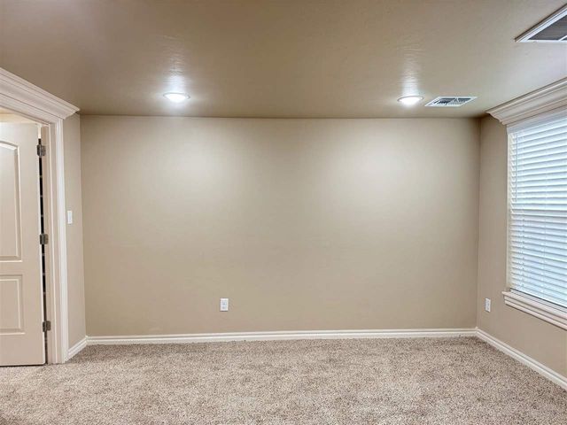 304 W Shields St, Fletcher, OK 73541