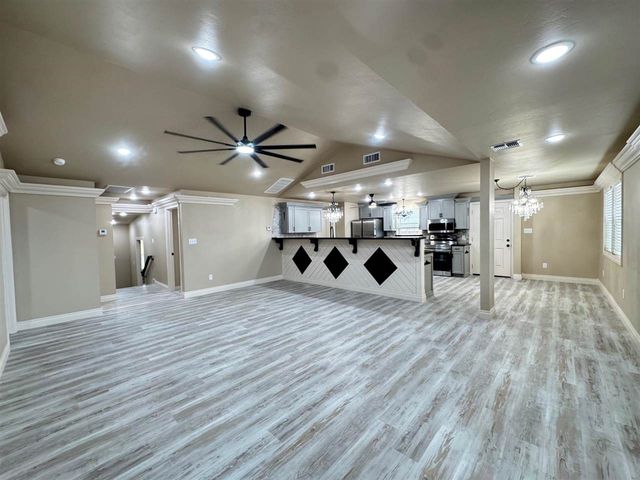 304 W Shields St, Fletcher, OK 73541