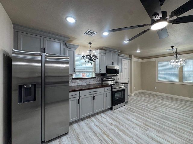 304 W Shields St, Fletcher, OK 73541