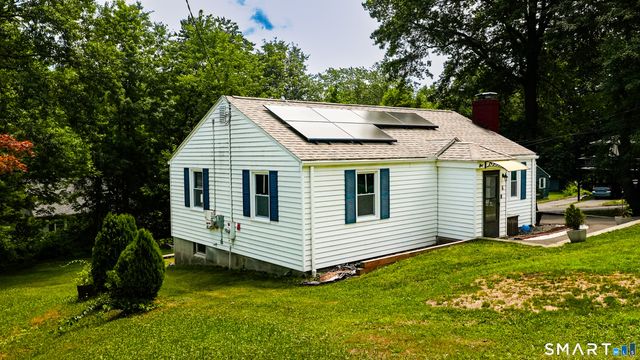 6 Sinclair Street, Windsor, CT 06095