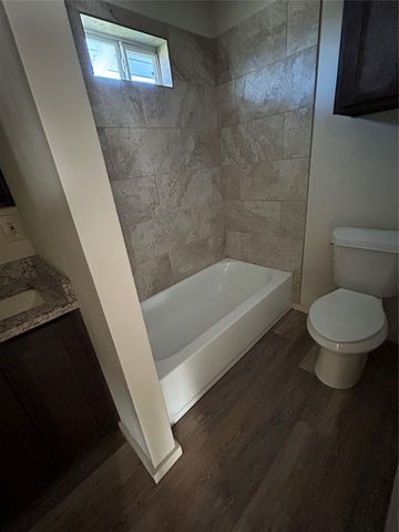 418 Hallvale Drive, White Settlement, TX 76108