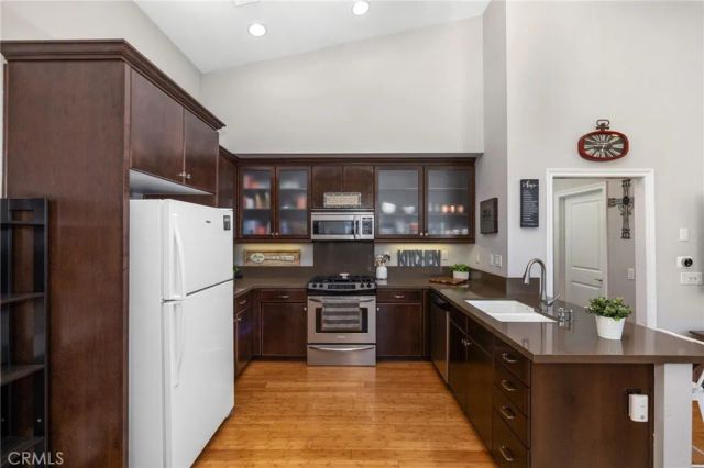 1406 S California D, Monrovia, CA 91016