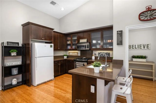 1406 S California D, Monrovia, CA 91016