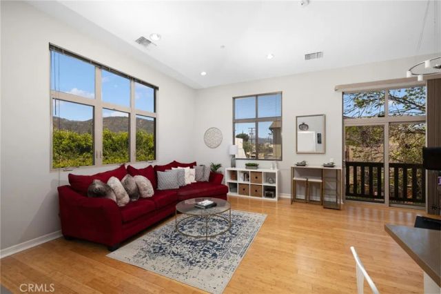 1406 S California D, Monrovia, CA 91016