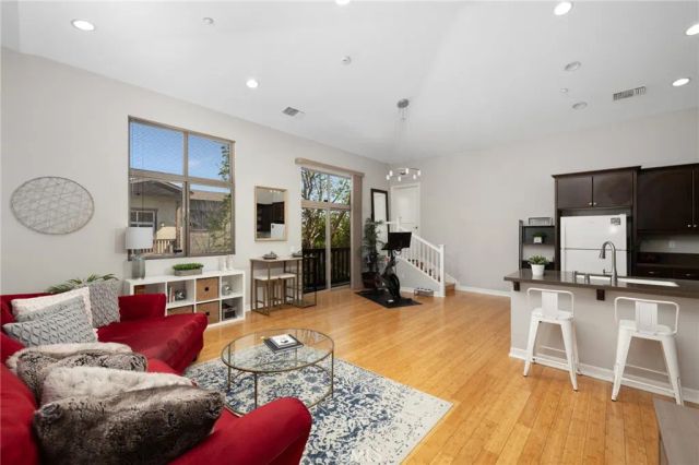1406 S California D, Monrovia, CA 91016