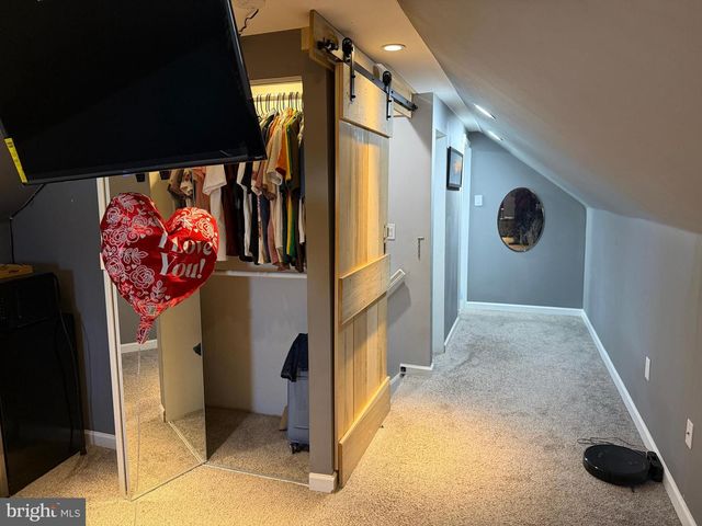 127 DORY CT, Beverly, NJ 08010