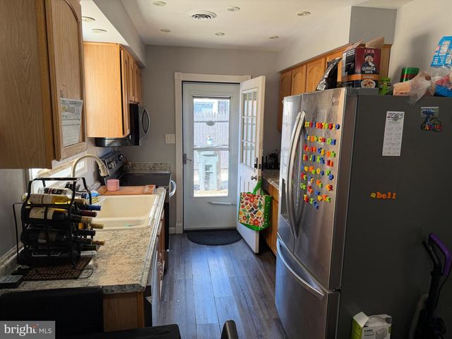 127 DORY CT, Beverly, NJ 08010