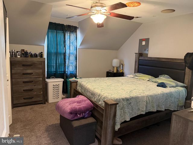 127 DORY CT, Beverly, NJ 08010