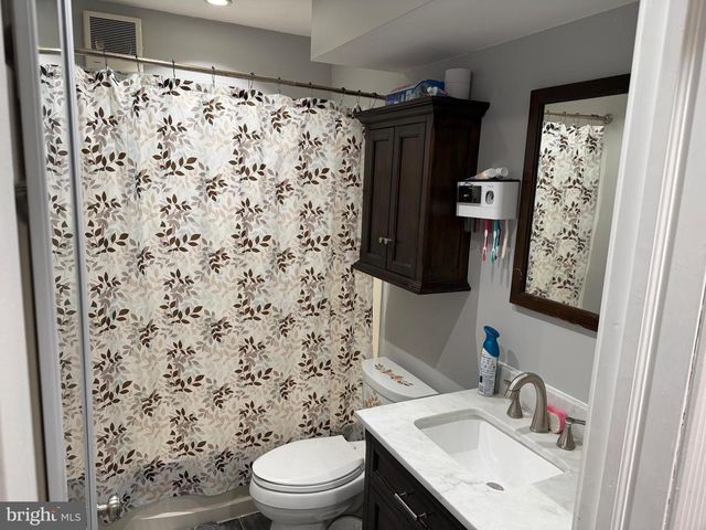 127 DORY CT, Beverly, NJ 08010