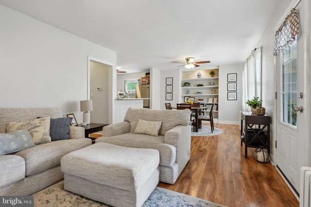2 CORNELL AVE, Somerdale, NJ 08083