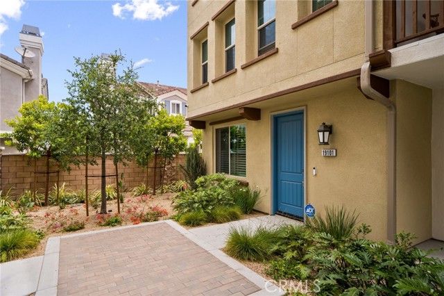 19101 Bluewave Court, Huntington Beach, CA 92648