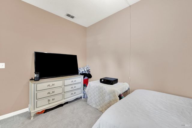 921 Topaz Cir, Vacaville, CA 95687