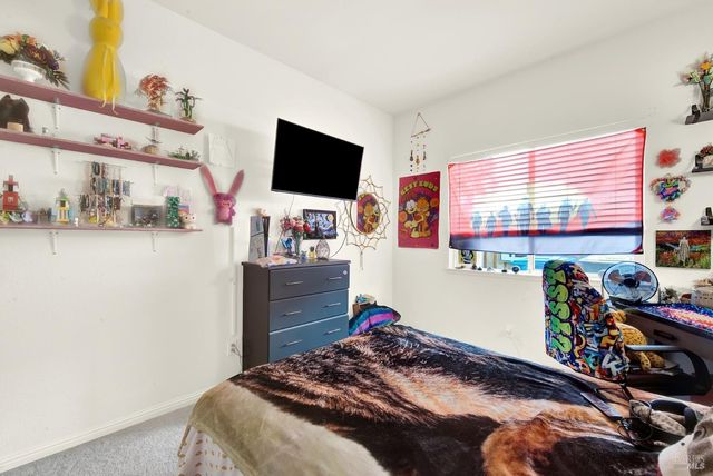 921 Topaz Cir, Vacaville, CA 95687