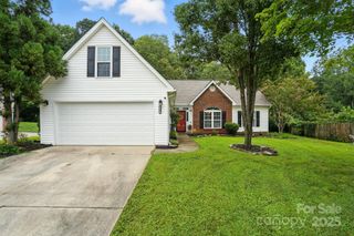 129 Arbridge Court, Mount Holly, NC 28120