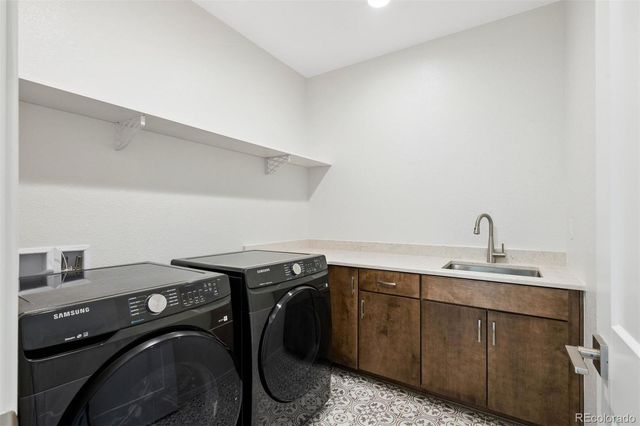 8960 Bellsong Circle, Littleton, CO 80125