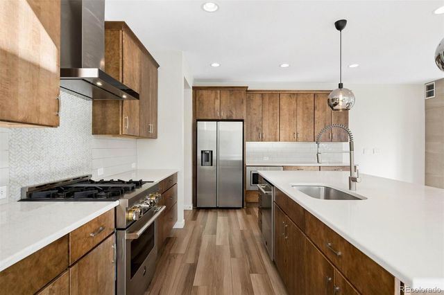 8960 Bellsong Circle, Littleton, CO 80125