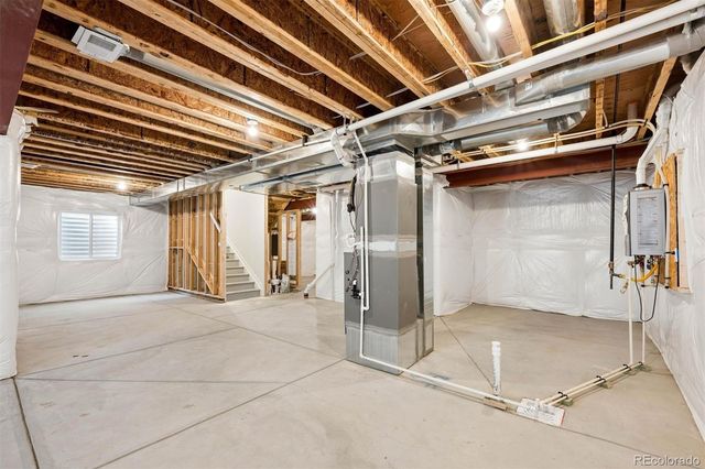 8960 Bellsong Circle, Littleton, CO 80125