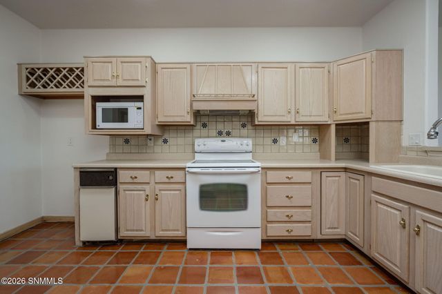 6712 Camino Blanco, Las Cruces, NM 88007