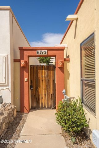 6712 Camino Blanco, Las Cruces, NM 88007