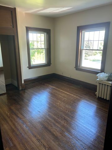 200 E Dakota Street, Spring Valley, IL 61362