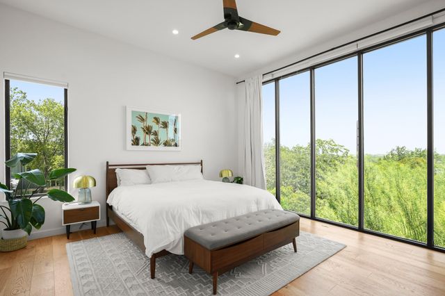 3005 S 4th ST 1, Austin, TX 78704