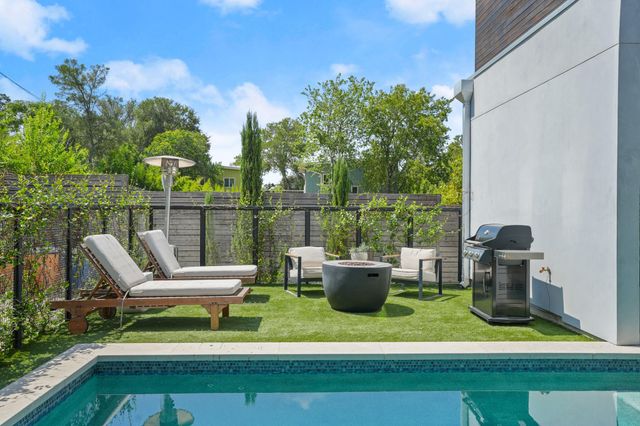 3005 S 4th ST 1, Austin, TX 78704
