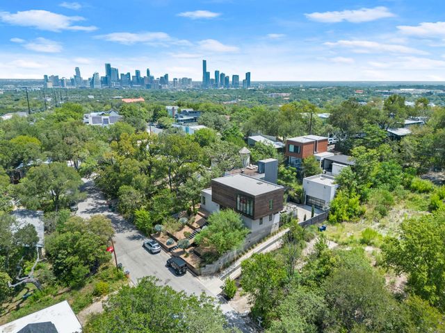 3005 S 4th ST 1, Austin, TX 78704