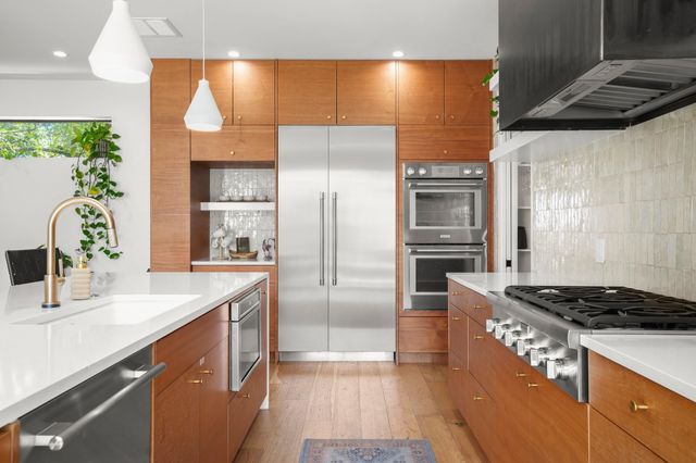 3005 S 4th ST 1, Austin, TX 78704