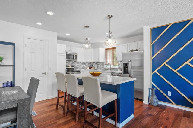 8195 Darcy Lane, Inver Grove Heights, MN 55076