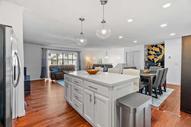 8195 Darcy Lane, Inver Grove Heights, MN 55076