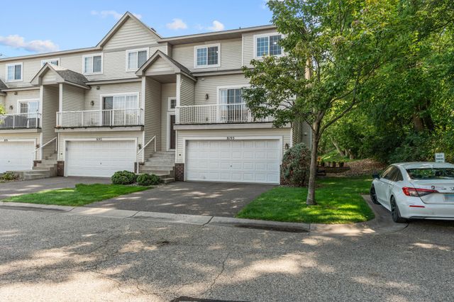 8195 Darcy Lane, Inver Grove Heights, MN 55076