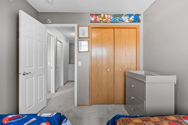 8195 Darcy Lane, Inver Grove Heights, MN 55076