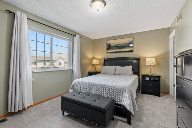 8195 Darcy Lane, Inver Grove Heights, MN 55076