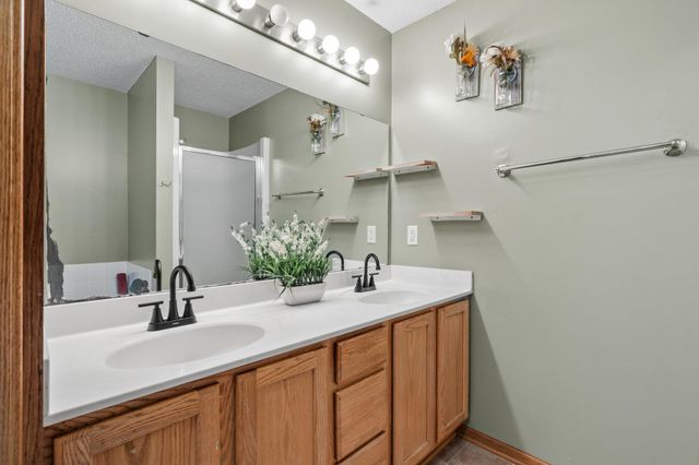 8195 Darcy Lane, Inver Grove Heights, MN 55076