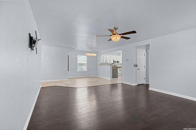 7831 Saddle Run, Selma, TX 78154